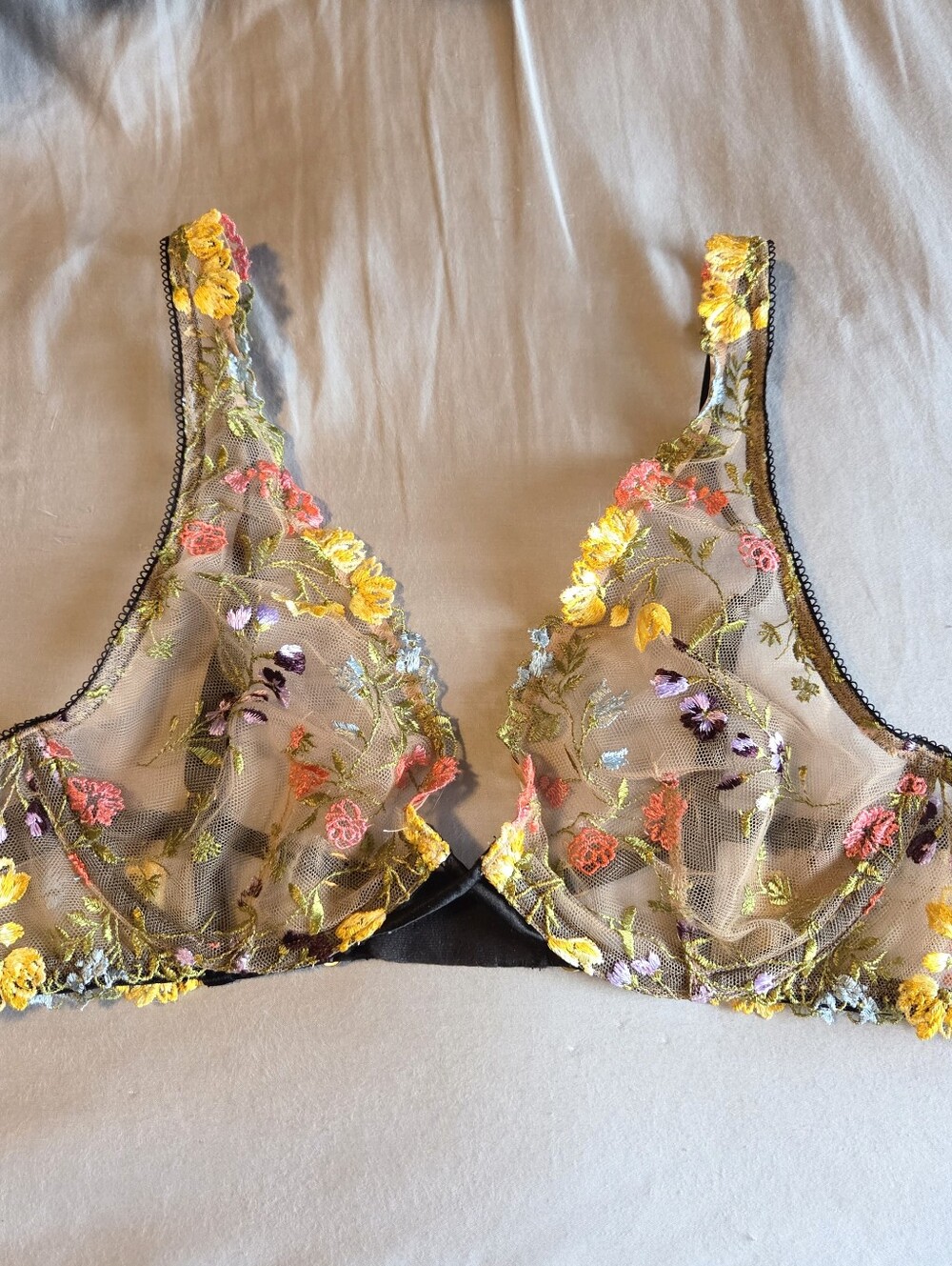 Victorias Secret Dream Angels Floral Unlined Plunge Bra 36A